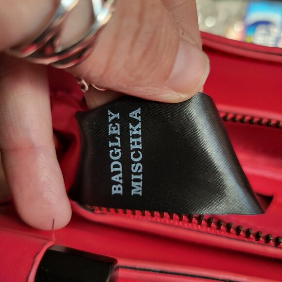 BADGLEY MISCHKA HOT PINK VEGAN LEATHER HANDBAG CROSSBODY - Picture 14 of 15